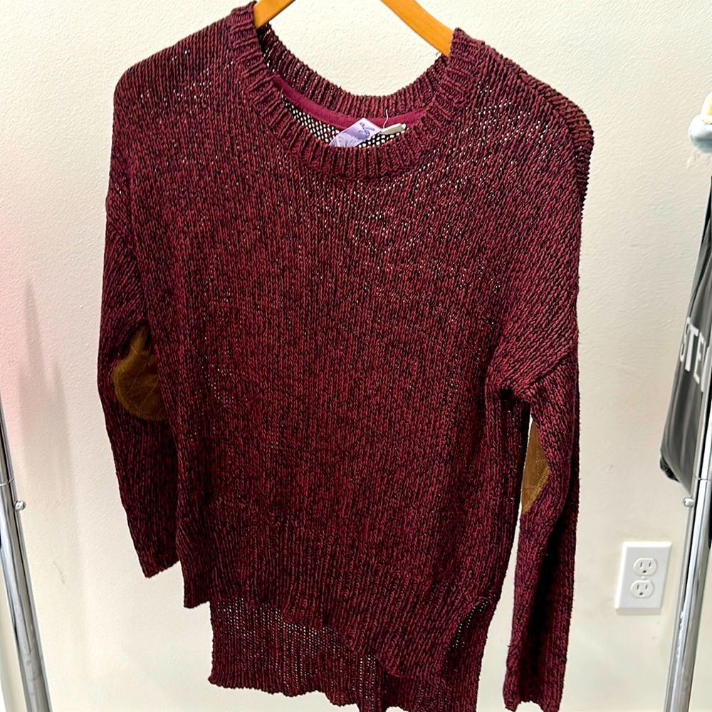 Francesca’s S Burgundy Sweater